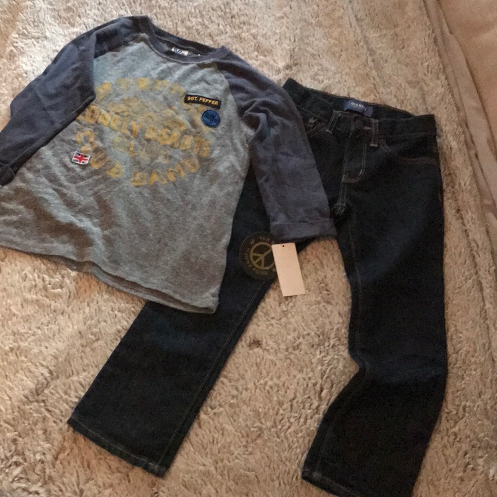 3/4 sleeve NWT graphic shirt and Old Navy jeans!